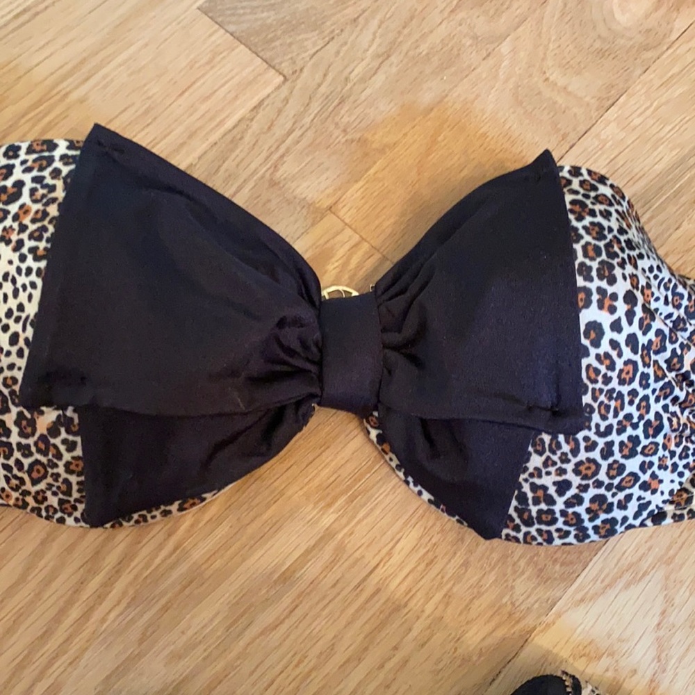 Victoria’s Secret Lepard bikini top